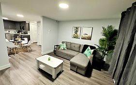 Palm Suite St Johns - Luxury One Bedroom Apartment